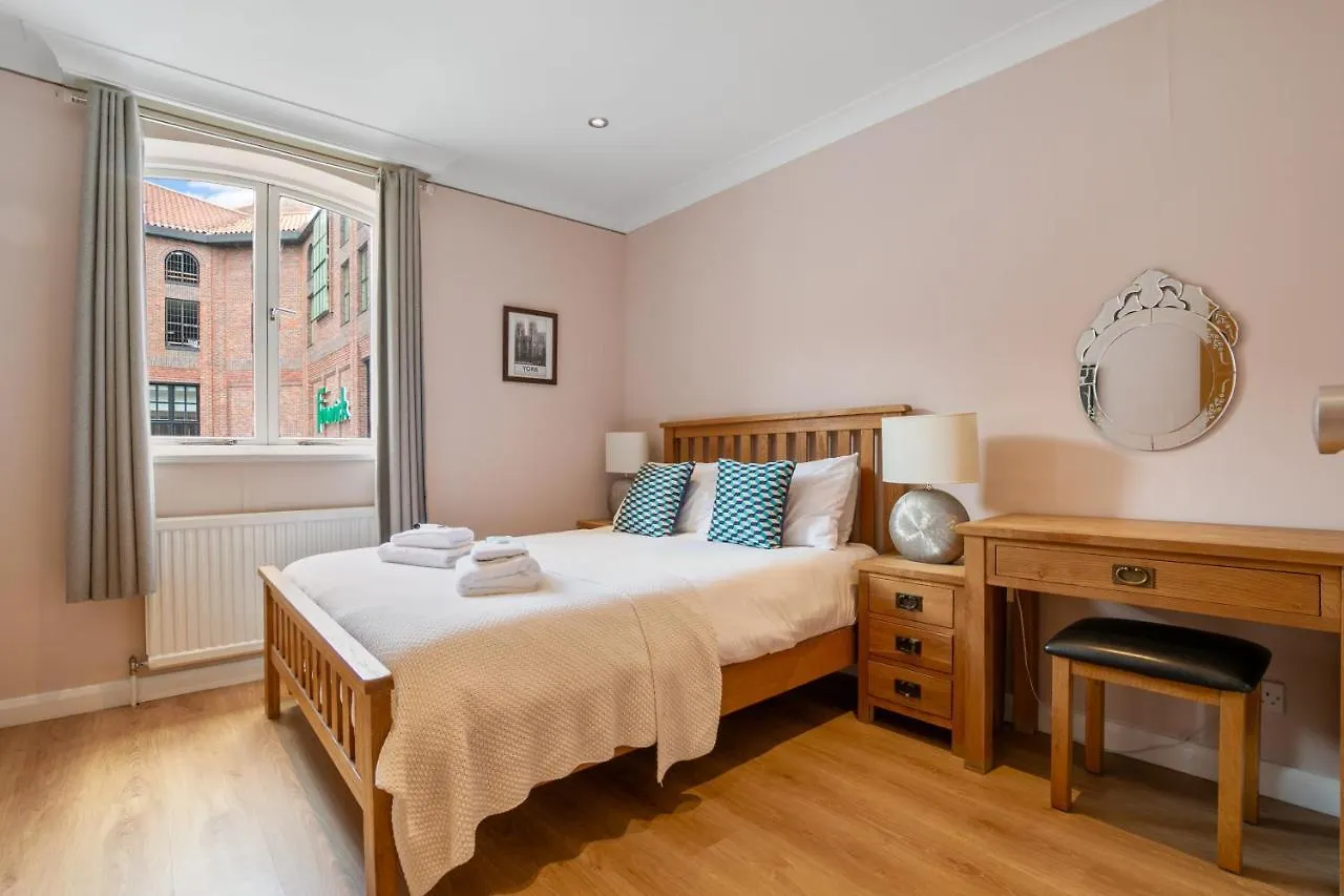 Lovely Apartment In Central York - Pass The Keys