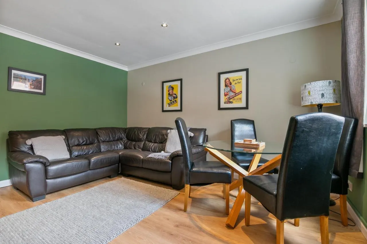 Lovely Apartment In Central York - Pass The Keys